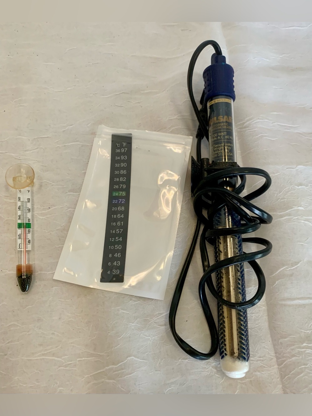 Submersible Aquarium Heater with Thermometer Strip and suction cup thermometer